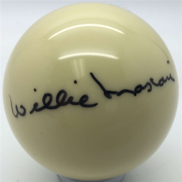 Willie Mosconi Signed Cue Billiards Pool Ball (JSA)