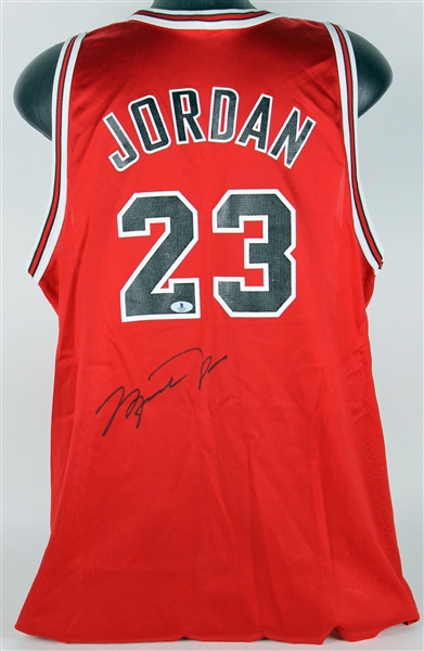 Michael Jordan Signed Champion Pro Model Chicago Bulls Jersey (BAS/Beckett)