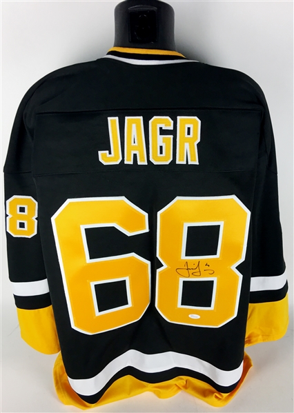 Jaromír Jágr Signed Penguins Jersey (JSA)