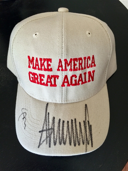 President Donald Trump & Vice President Mike Pence Dual Signed "Make America Great Again" Hat (Beckett/BAS Guaranteed)