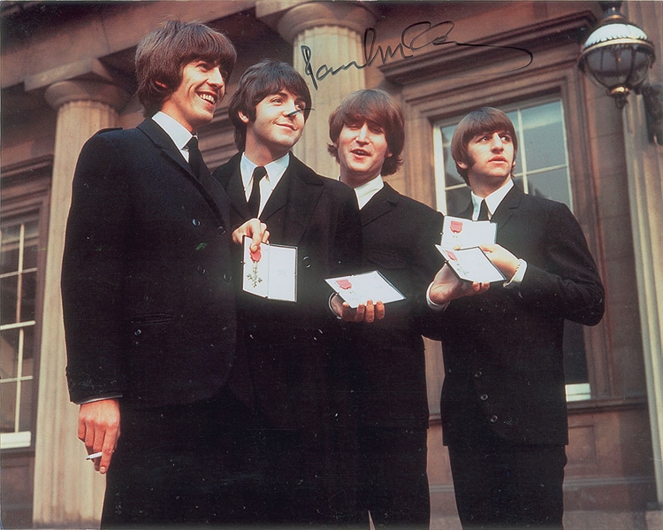 The Beatles: Paul McCartney Signed 8" x 10" Color Photograph (Beckett/BAS Guaranteed)