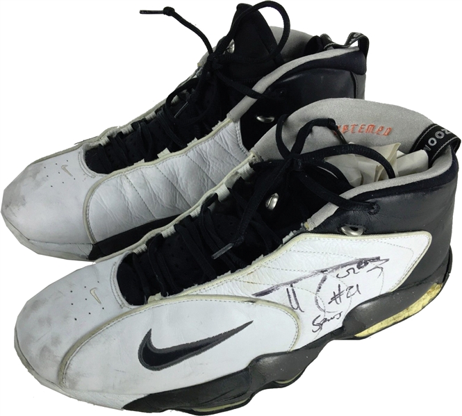 Tim Duncan Game Used & Signed 1999 NBA Finals/Playoff Spurs Sneakers (JSA)