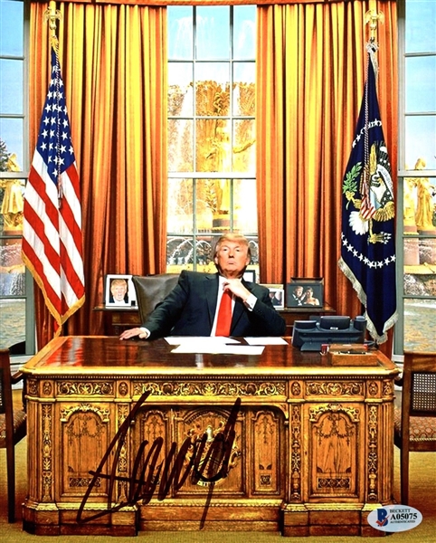 President Donald Trump Signed 8" x 10" Color Photo (Beckett/BAS)