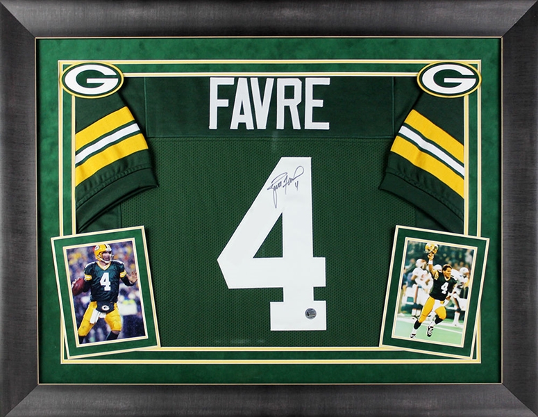 Brett Favre Signed Packers Jersey in Custom Framed Display (Favre Holo)