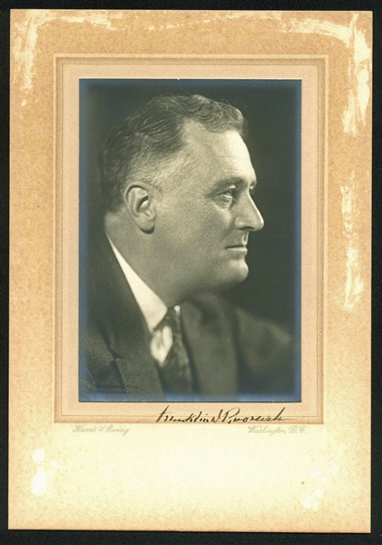 Franklin D. Roosevelt Superb Signed 4.5" x 6.5" Harris & Ewing Photograph w/ Exceptional Autograph (BAS/Beckett)