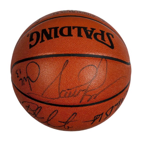 1994-95 Chicago Bulls Team-Signed Official NBA Basketball w/ Scottie Pippen & 12 More (PSA/DNA)