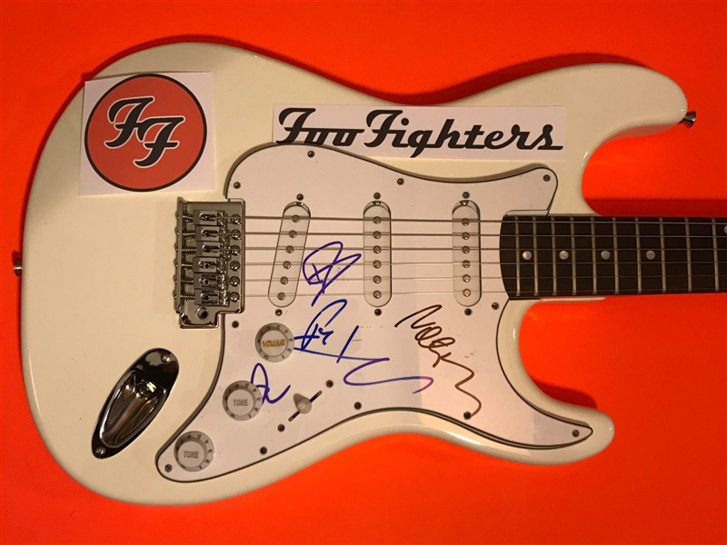 Foo Fighters Signed Strat-Style Guitar w/ Current Lineup (BAS/Beckett Guaranteed)