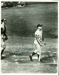 Roger Maris Signed 1961 61st Home Run 8" x 10" Yankees Photograph (JSA)
