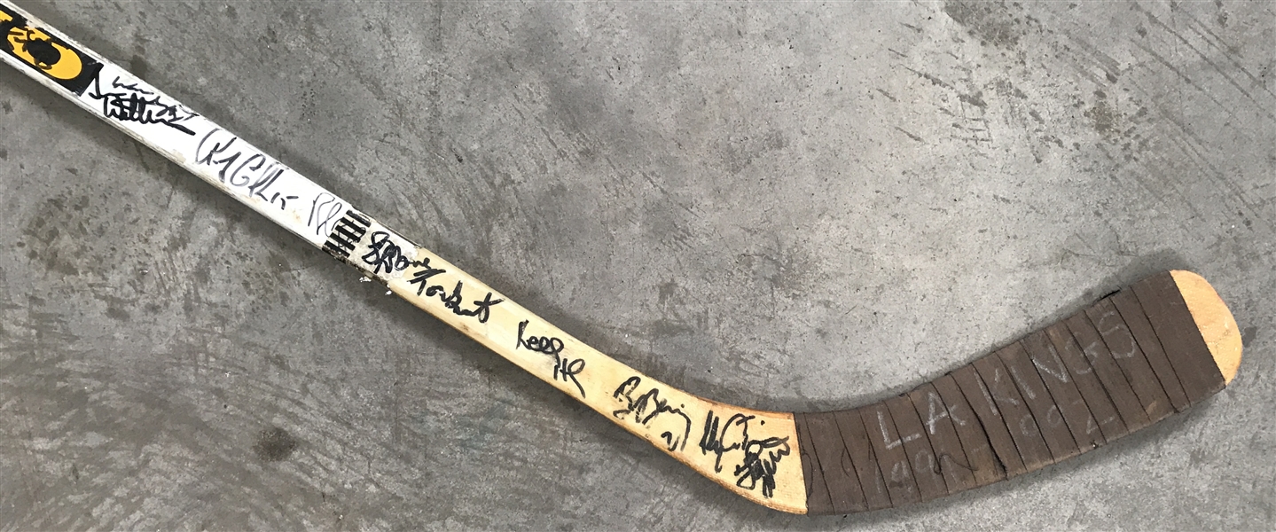 1991/92 Team Signed Los Angeles Kings Hockey Stick w/ Wayne Gretzky! (Beckett/BAS Guaranteed)