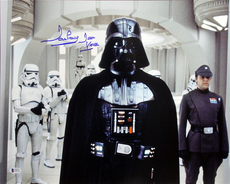 Darth Vader: David Prowse Signed 16" x 20" Color Photo (BAS/Beckett)