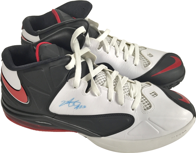 LeBron James Signed Personal Model NIKE Sneakers (JSA)