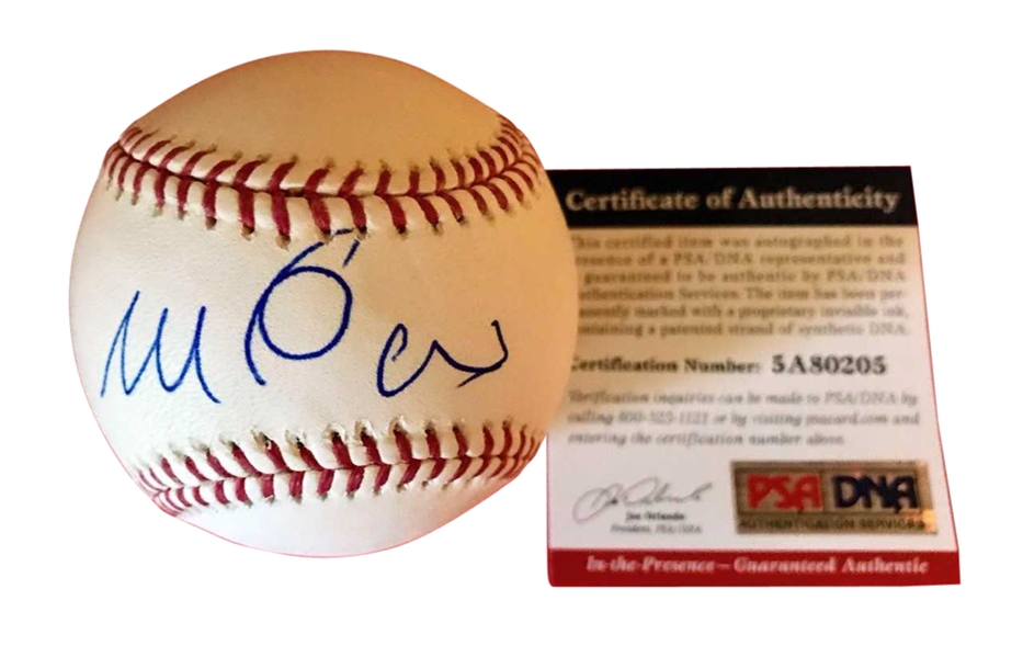 Al Pacino Signed OML Baseball w/ Rare Full Name Autograph (PSA/DNA)
