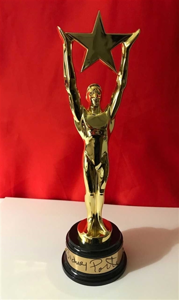 Sidney Poitier Rare Signed Oscar Statuette (BAS/Beckett Guaranteed)