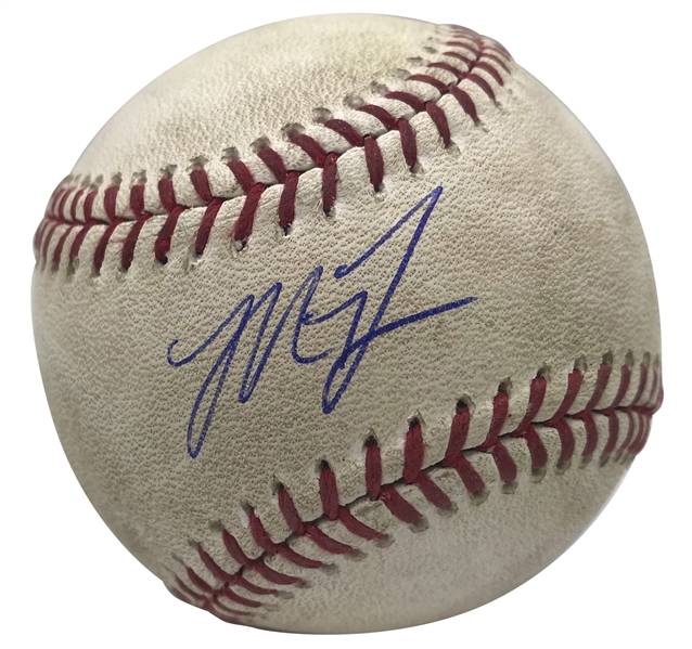 Madison Bumgarner Signed, Game Used & Pitched 2017 OML Baseball (MLB & PSA/DNA)