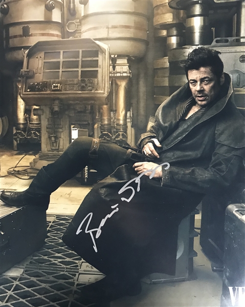 Benicio Del Toro Signed 16" x 20" Color "Star Wars" Photograph (Beckett/BAS Guaranteed)