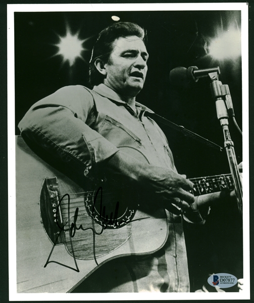 Johnny Cash Signed 8" x 10" On-Stage San Quentin Photograph! (Beckett/BAS)
