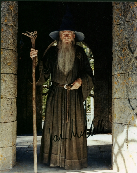 Ian McKellen Signed 8" x 10" Color "Lord of the Rings" Photograph (Beckett/BAS Guaranteed)
