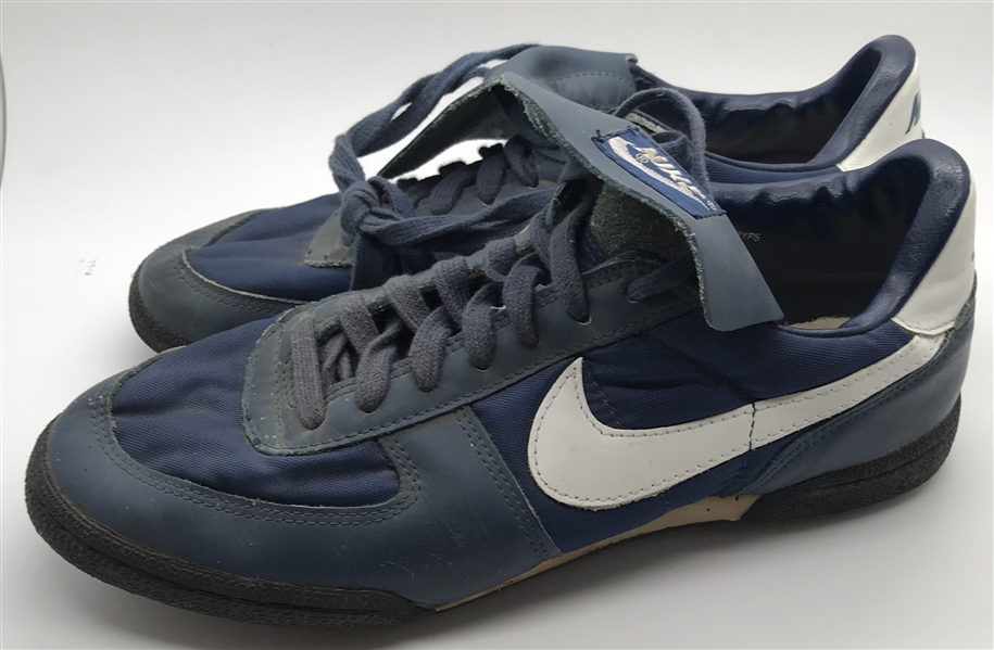 Paul Molitor Game Used NIKE Brewer Cleats (MEARS)