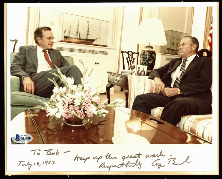 President George H.W. Bush Signed 8" x 10" Color Photo (BAS/Beckett Encapsulated)