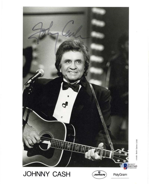 Johnny Cash Signed 8" x 10" On-Stage Promotional Photograph (Beckett/BAS)