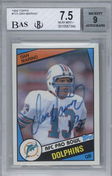 Dan Marino Signed 1984 Topps Rookie Card #123 - BGS Graded 9 Autograph!
