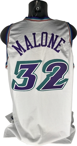 Karl Malone 2002-03 Game Used/Worn Utah Jazz Jersey From 35000 Point Surpassing Season! (Dave Miedema)
