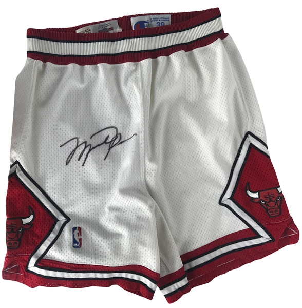 Michael Jordan ULTRA-RARE Signed & Game Used/Worn 1994-95 #45 Bulls Shorts (Meza & Beckett/BAS)