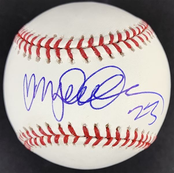 Ryne Sandberg Single Signed OML Baseball (Beckett/BAS Guaranteed)
