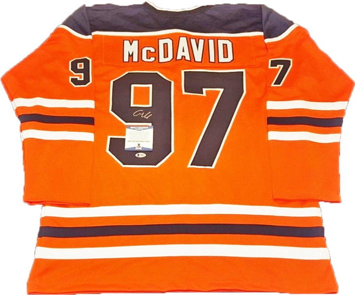 Conor McDavid Signed Edmonton Oilers Jersey (Beckett/BAS)