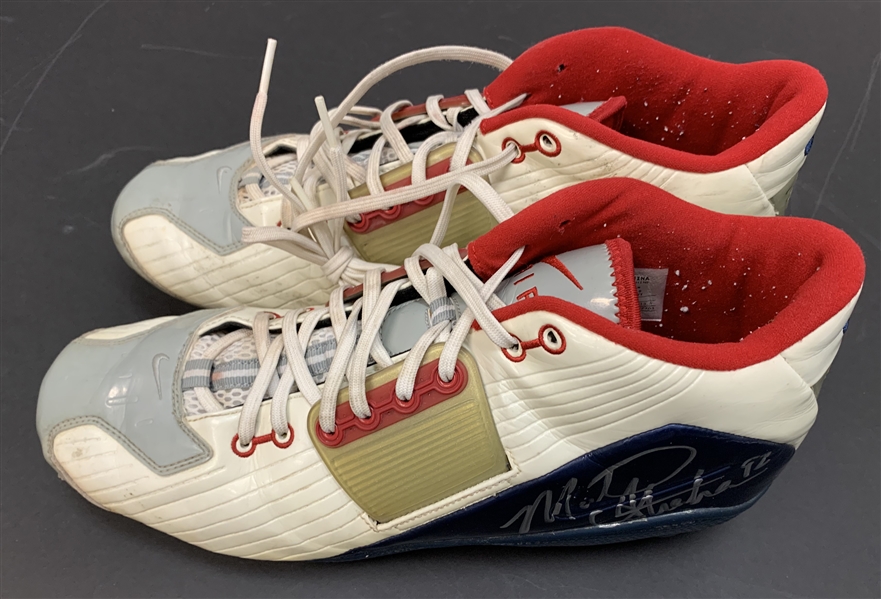 Michael Strahan Signed & Game Worn Oct 19th, 2003 Cleats During 100th Career Sack Game! (Beckett/BAS & Iconic LOA)