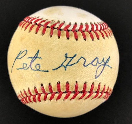 Pete Gray Signed Baseball (Beckett/BAS Guaranteed)