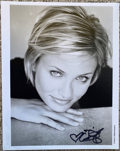Cameron Diaz Signed 8" x 10" Publicity Photograph (Beckett/BAS Guaranteed)