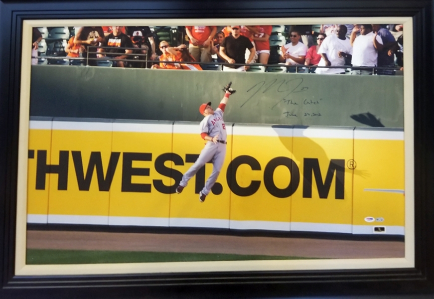 Mike Trout Signed 36" x 24" Limited Edition "The Catch" Canvas Print (MLB,PSA/DNA RookieGraph)