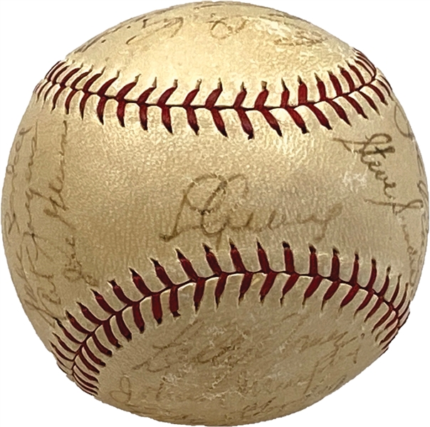 Lou Gehrig & 1938 NY Yankees Team-Signed Baseball (Beckett/BAS Authentication) 