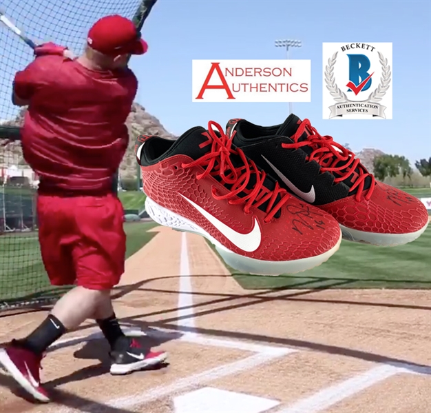 2019 Mike Trout Dual Signed Worn Nike Zoom Personal Model Shoes :: Style Matched to Spring Training BP (Beckett/BAS LOAs)(Anderson Authentics LOA)