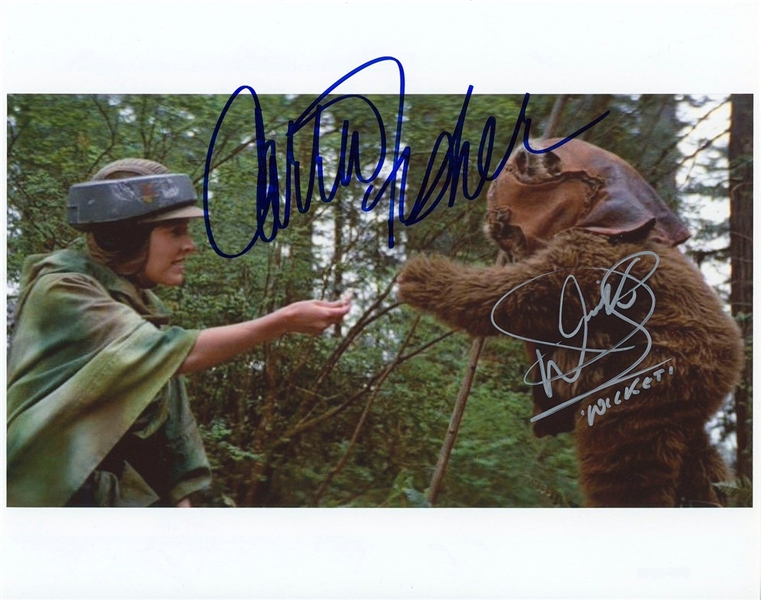 Star Wars: Carrie Fisher & Warwick Davis “Wicket” Signed 10” x 8” Photo from “Return of the Jedi” (Third Party Guaranteed)