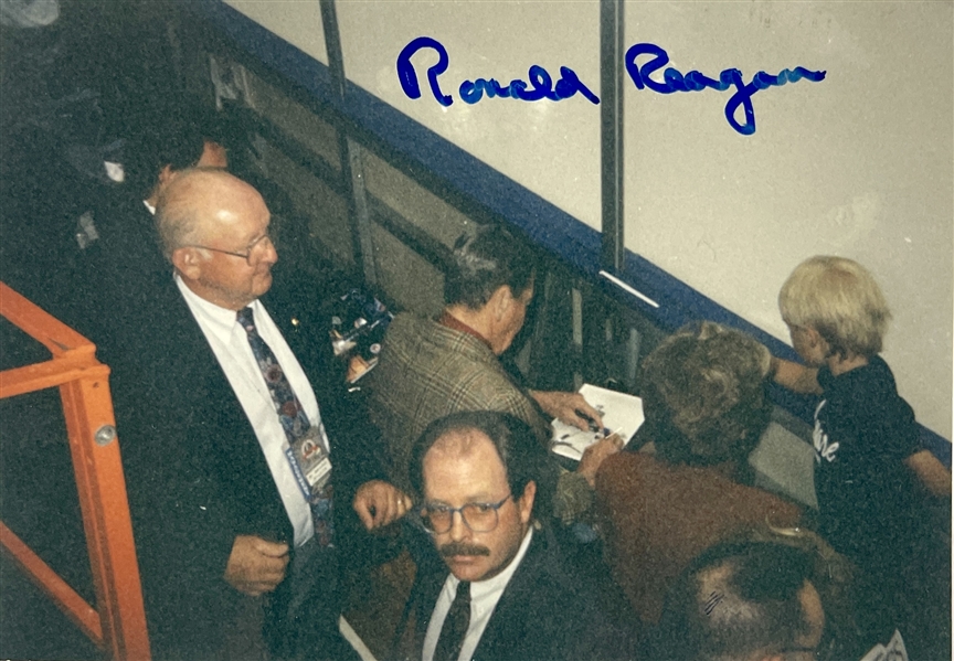 Ronald Reagan Signed 5" x 3.5" Candid Color Photograph (Beckett/BAS LOA)