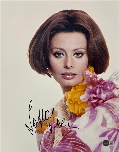 Sophia Loren Signed 11" x 14" Color Photo (Beckett/BAS)