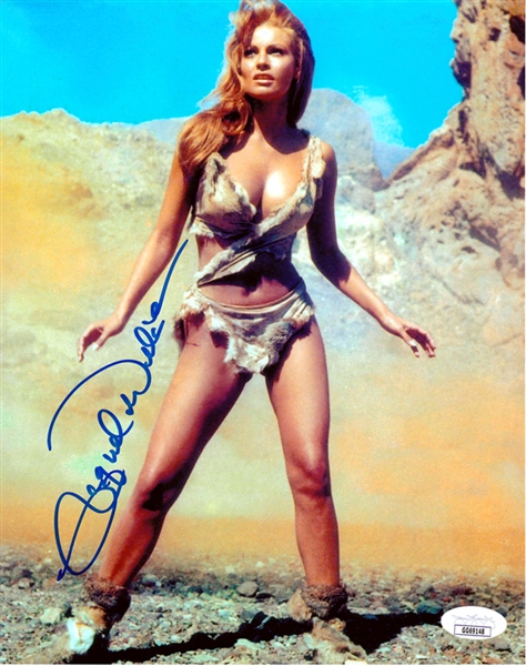Raquel Welch Signed Iconic Classic 8x10 From "One Million Years B.C." (JSA)