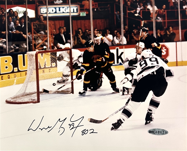 Wayne Gretzky Signed & Inscribed 8" x 10" Photo from Historic 802 Goal Game (UDA COA)