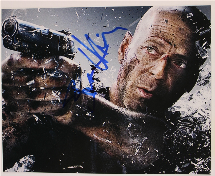 Bruce Willis Signed 8" x 10" Die Hard Photograph (JSA)