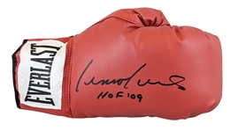 Lennox Lewis Signed Everlast Boxing Glove with HOF 09 Inscription (Beckett/BAS Witnessed)