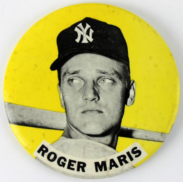 Roger Maris 1960s PM10 Large 3.5" Yellow Button in Great Condition