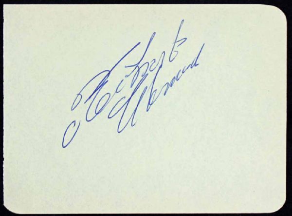 Stunning Roberto Clemente Autograph Page w/ Large Signature! (JSA)