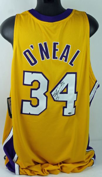 Shaquille ONeal Signed Game Model Jersey (Mounted Memories)