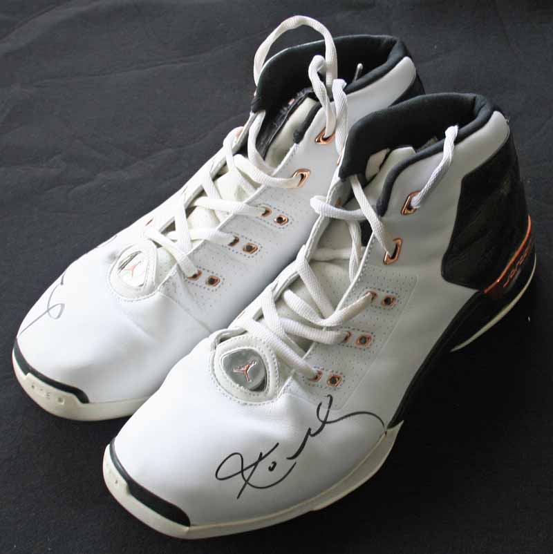 kobe bryant 2002 shoes