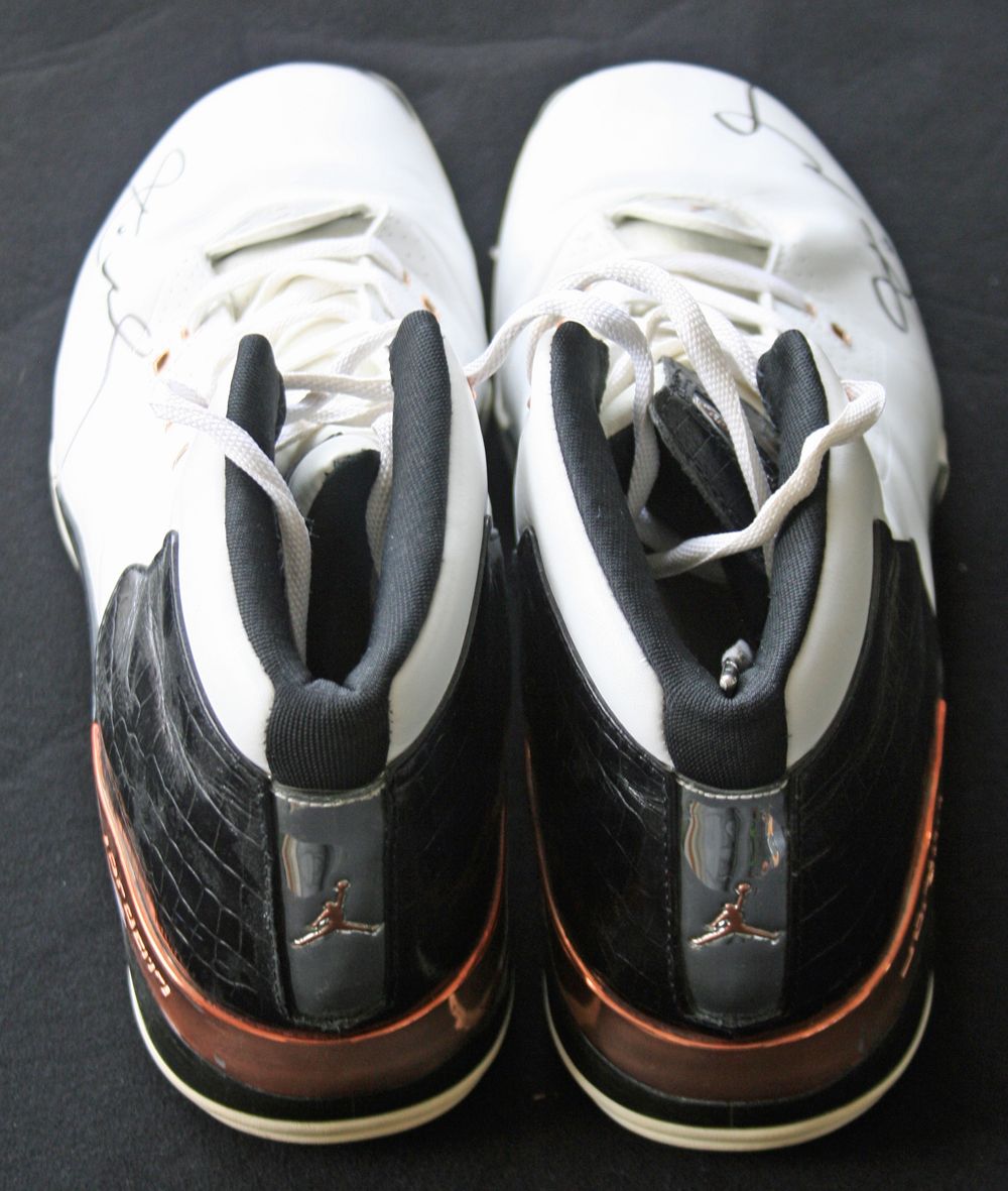 kobe bryant 2002 shoes