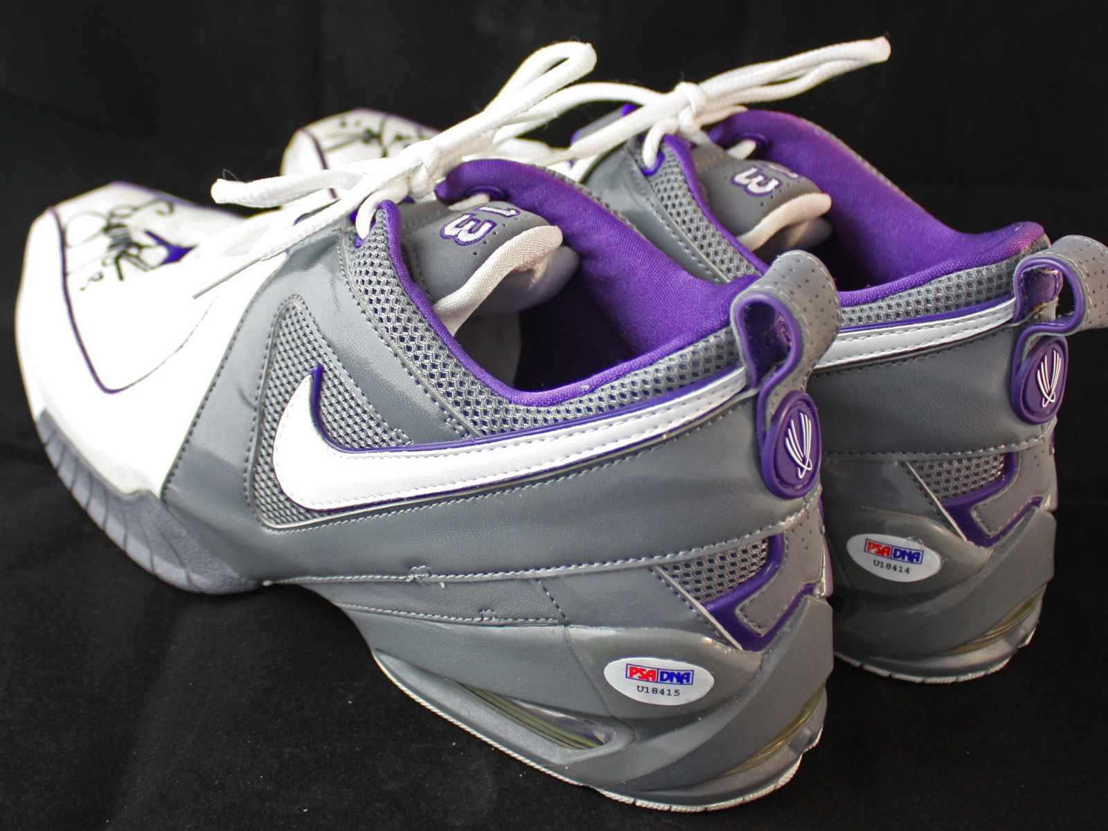nike basketball shoes 2005