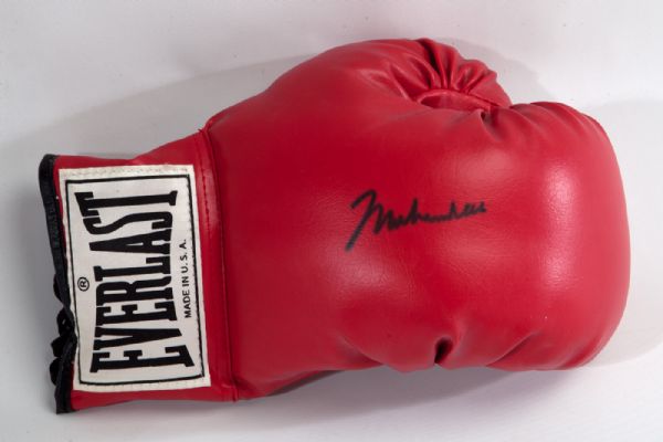 Muhammad Ali Signed Red Everlast Boxing Glove w/ Superb Full-Name Signature (PSA/JSA Guaranteed)