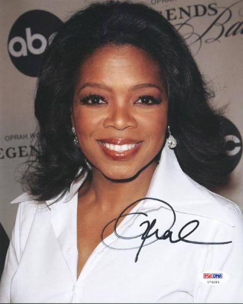 Oprah Winfrey Signed 8" x 10" Photo (PSA/DNA)